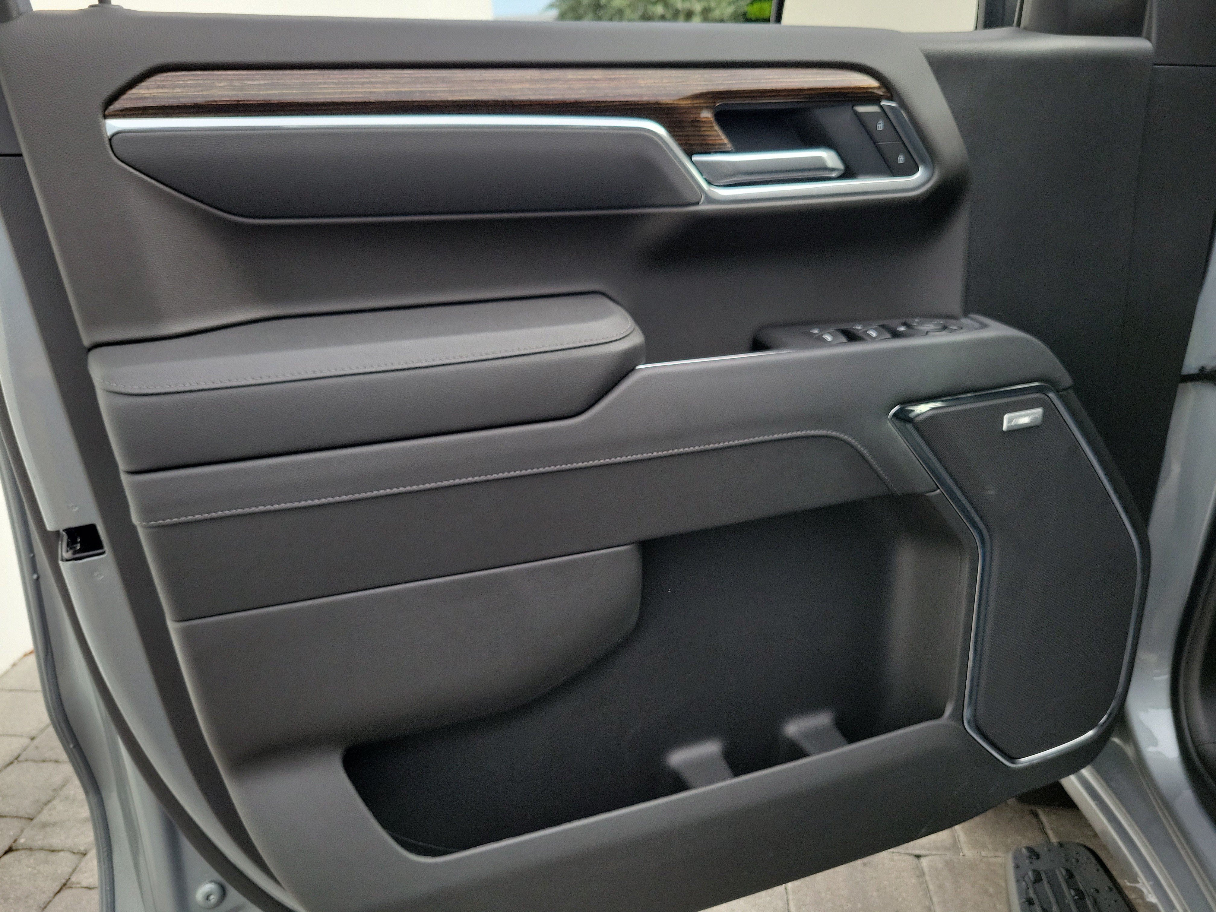New 2026 GMC Sierra 1500 Elevation w/ Elevation Premium Package AWD/4WD image 19