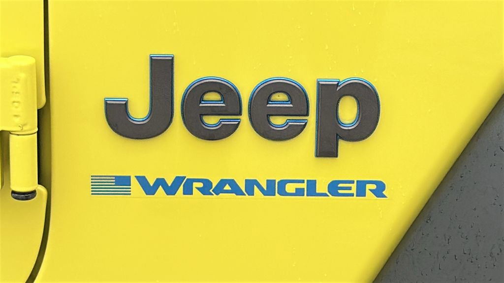 Used 2024 Jeep Wrangler Unlimited Rubicon 4xe image 9
