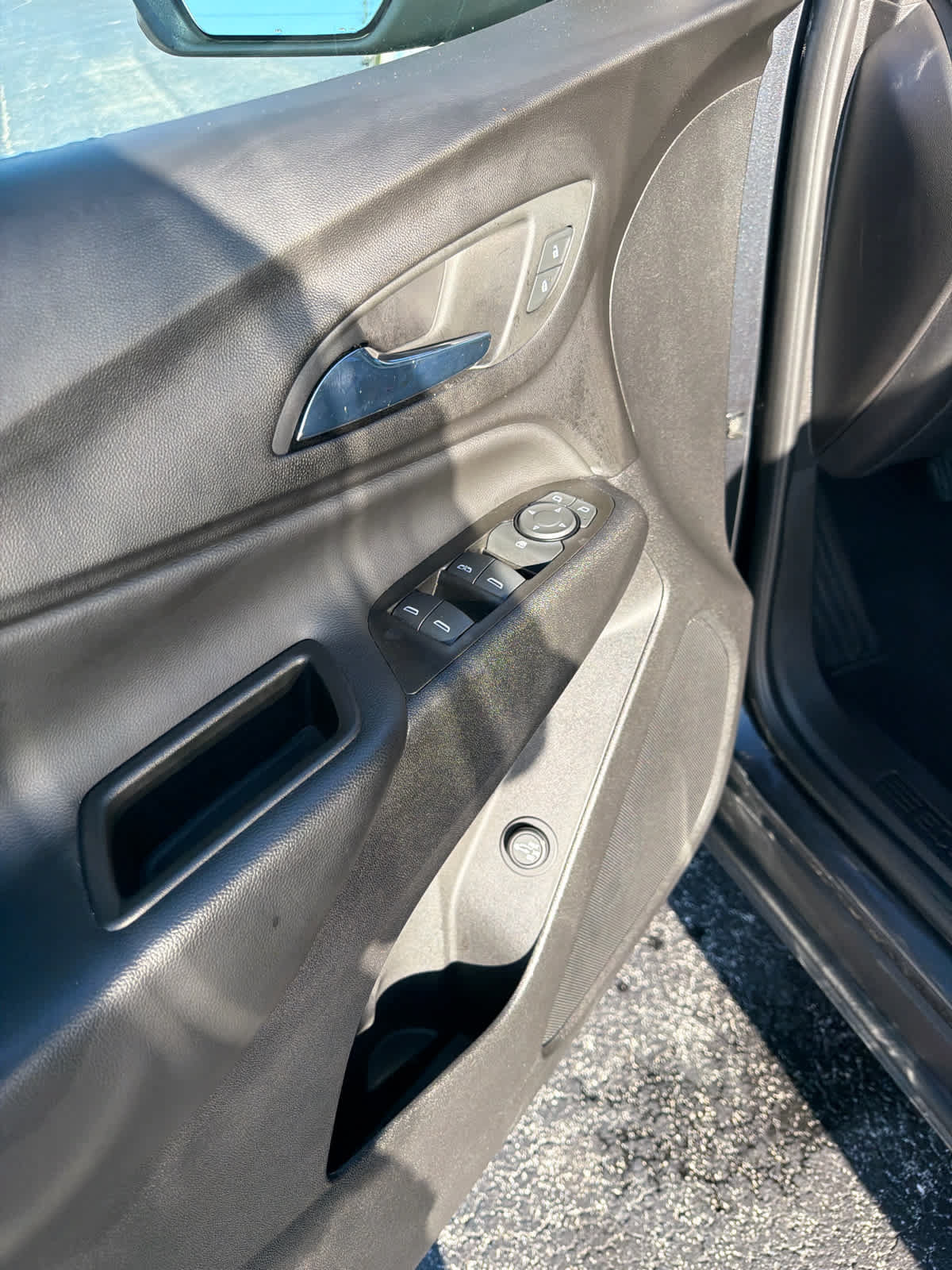 Used 2022 Chevrolet Equinox LT FWD image 17
