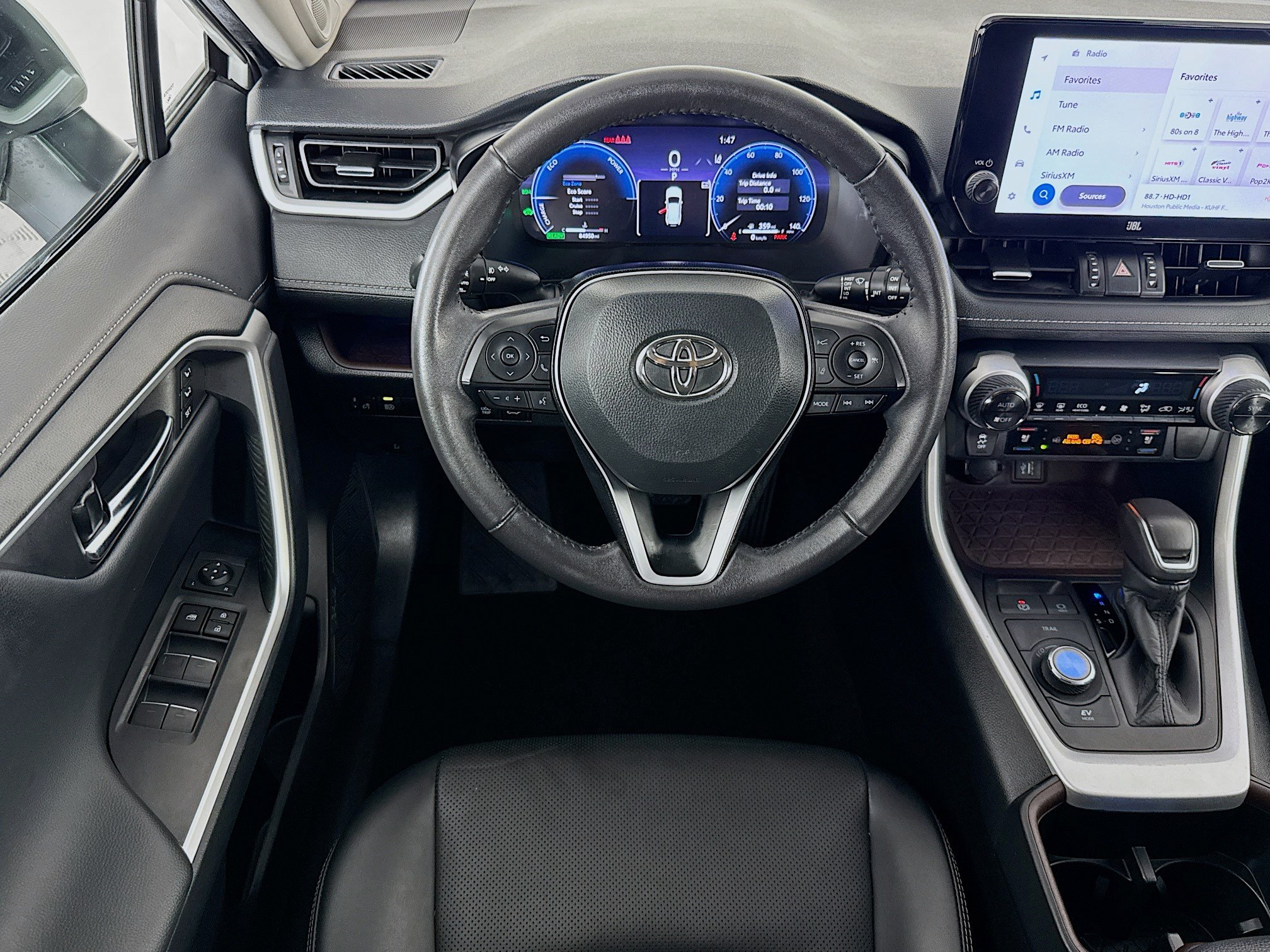 Used 2024 Toyota RAV4 Limited AWD/4WD image 15