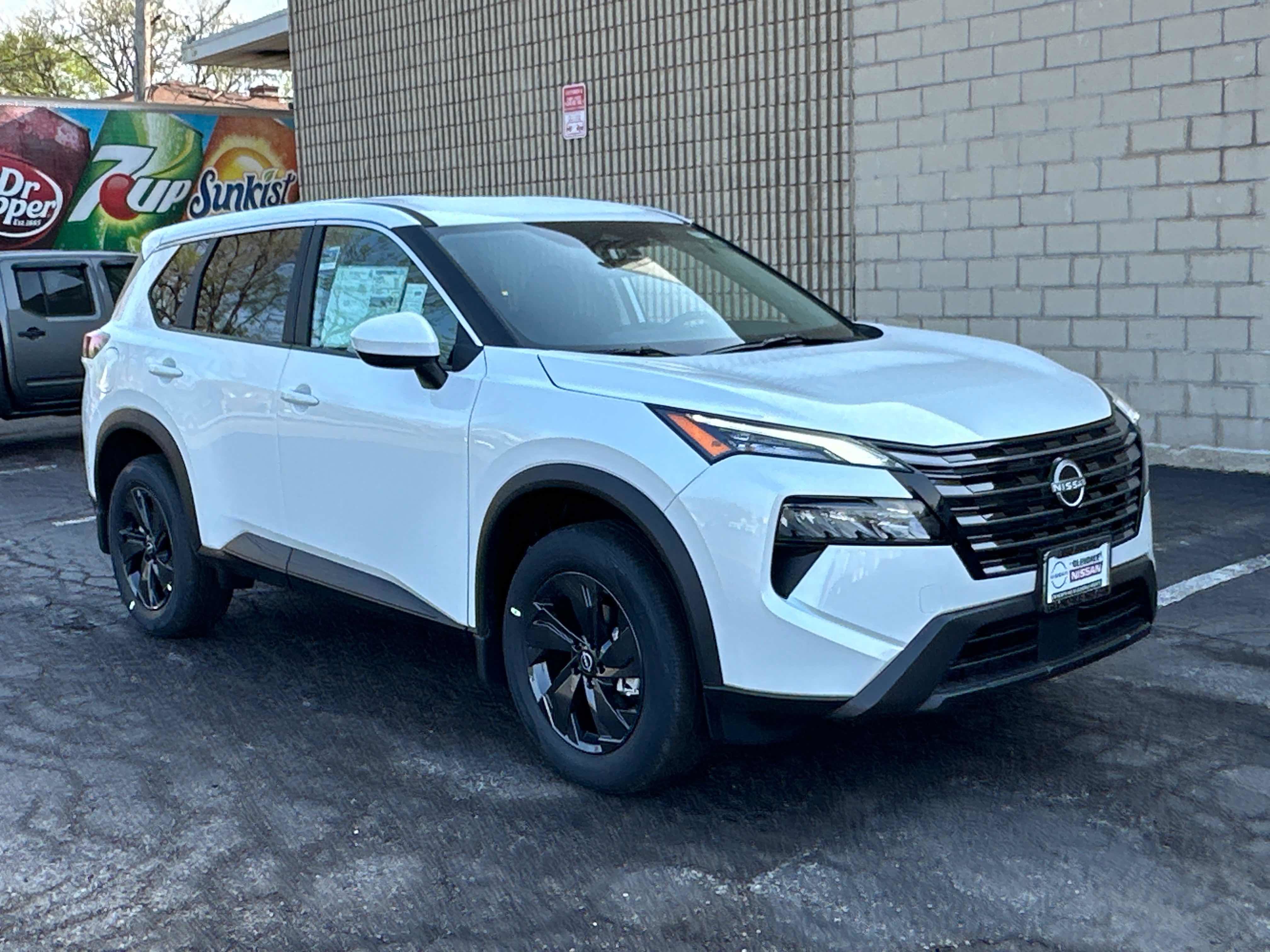 New 2026 Nissan Rogue SV w/ Cold Weather Package AWD/4WD image 3