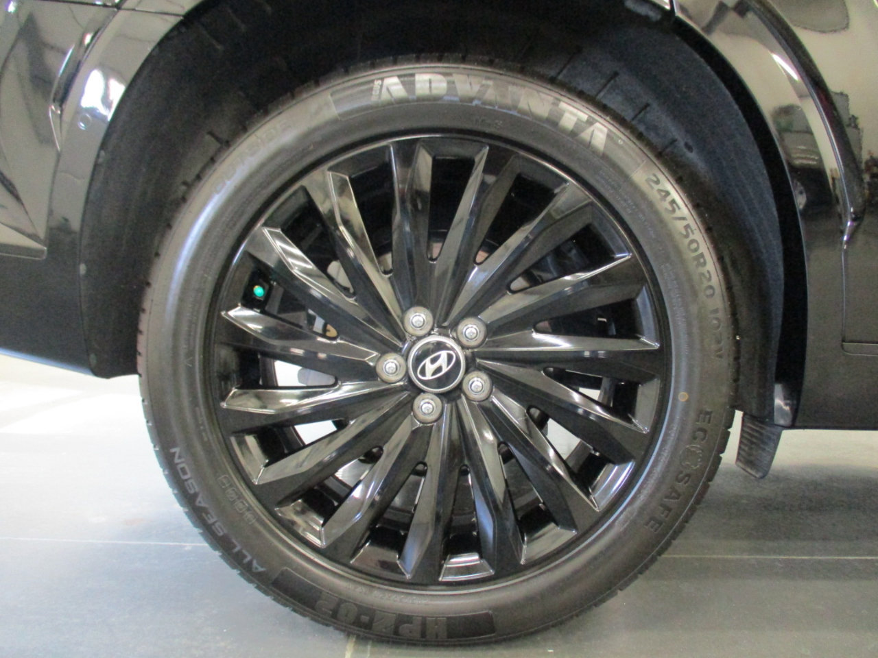 Used 2024 Hyundai Palisade Calligraphy image 31