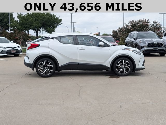 Used 2021 Toyota C-HR XLE FWD image 4