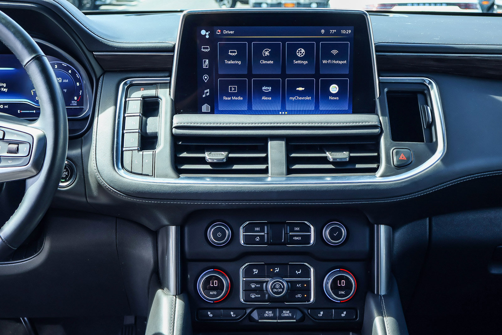 Used 2023 Chevrolet Suburban Z71 w/ Off-Road Capability Package AWD/4WD image 10