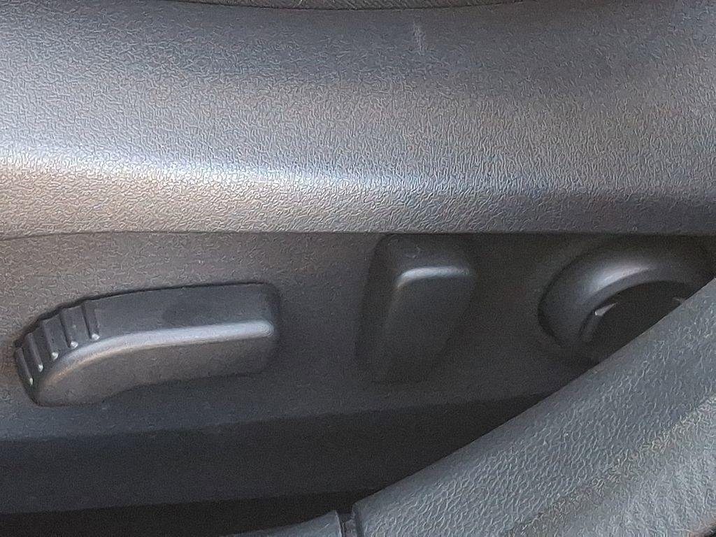 Used 2023 Subaru Outback Premium image 25