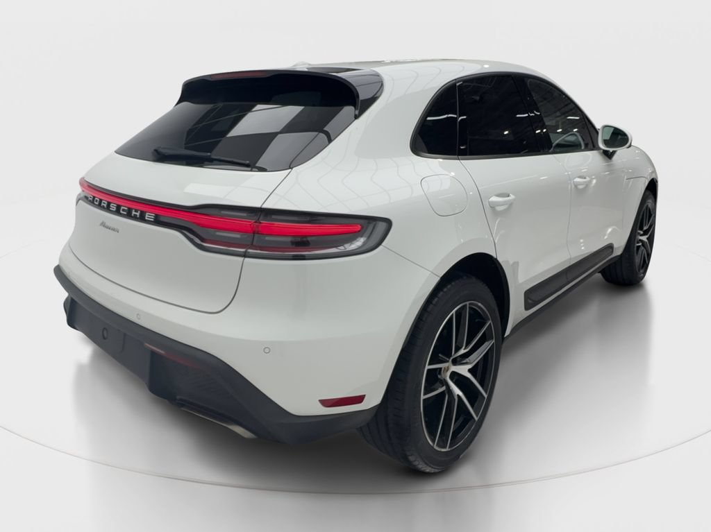 Used 2023 Porsche Macan Turbo AWD/4WD image 7