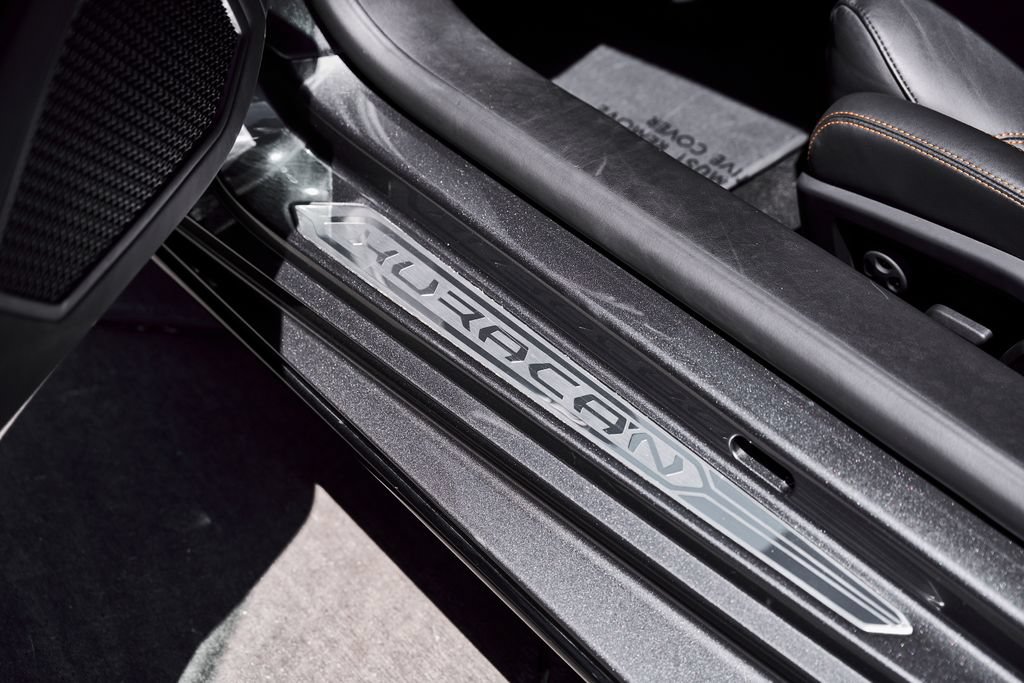 Used 2021 Lamborghini Huracan EVO RWD image 39