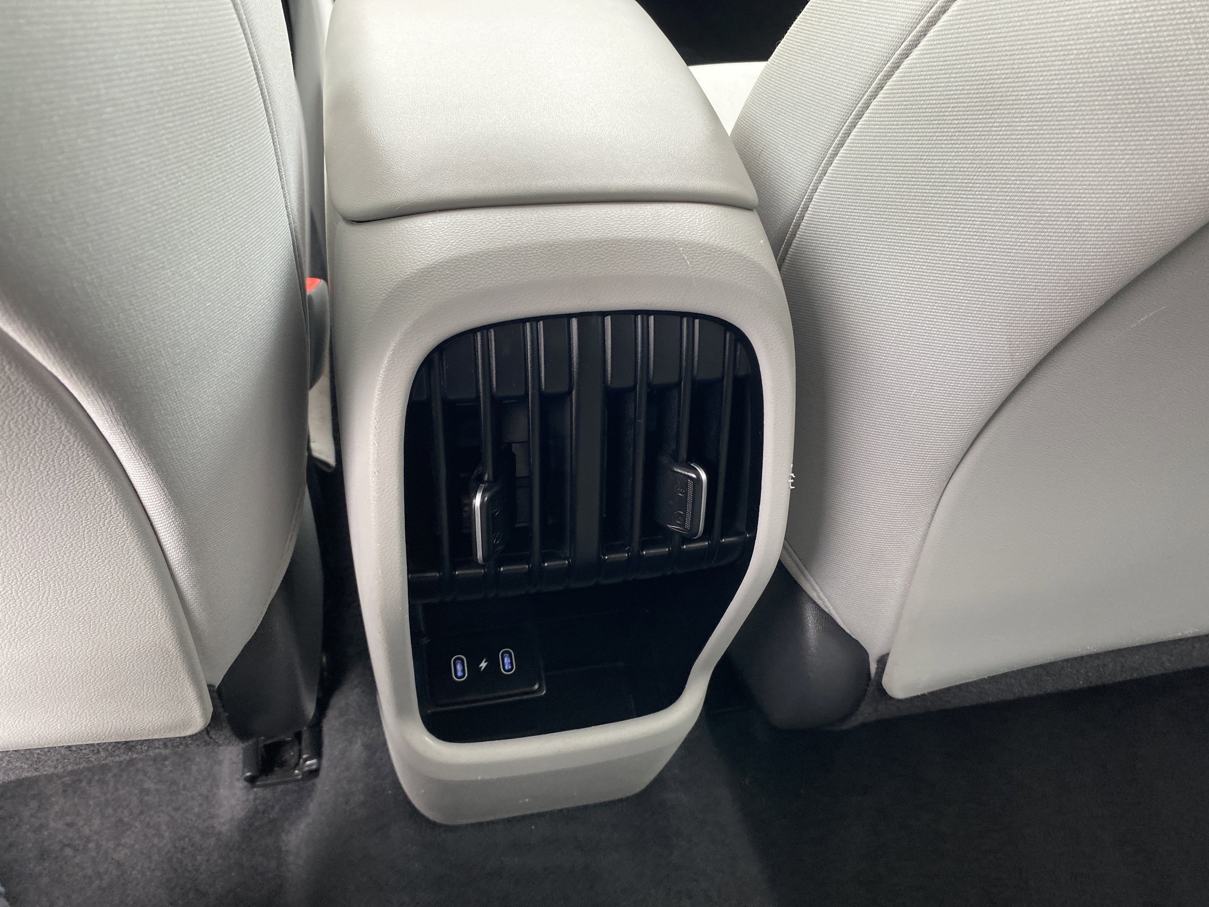 Used 2024 Hyundai Kona SEL image 35