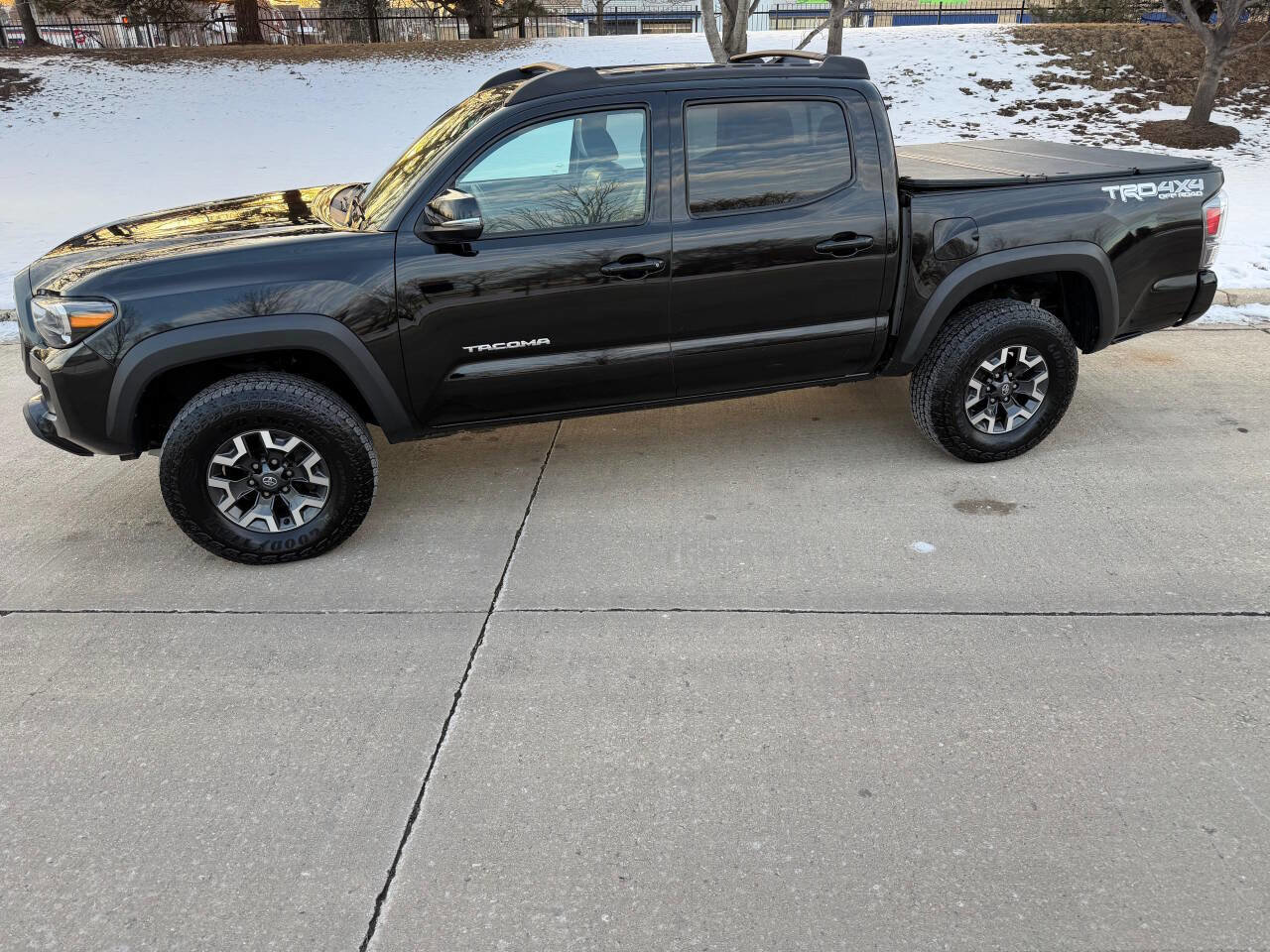Used 2021 Toyota Tacoma TRD Off-Road w/ TRD Premium Off Road Package image 9