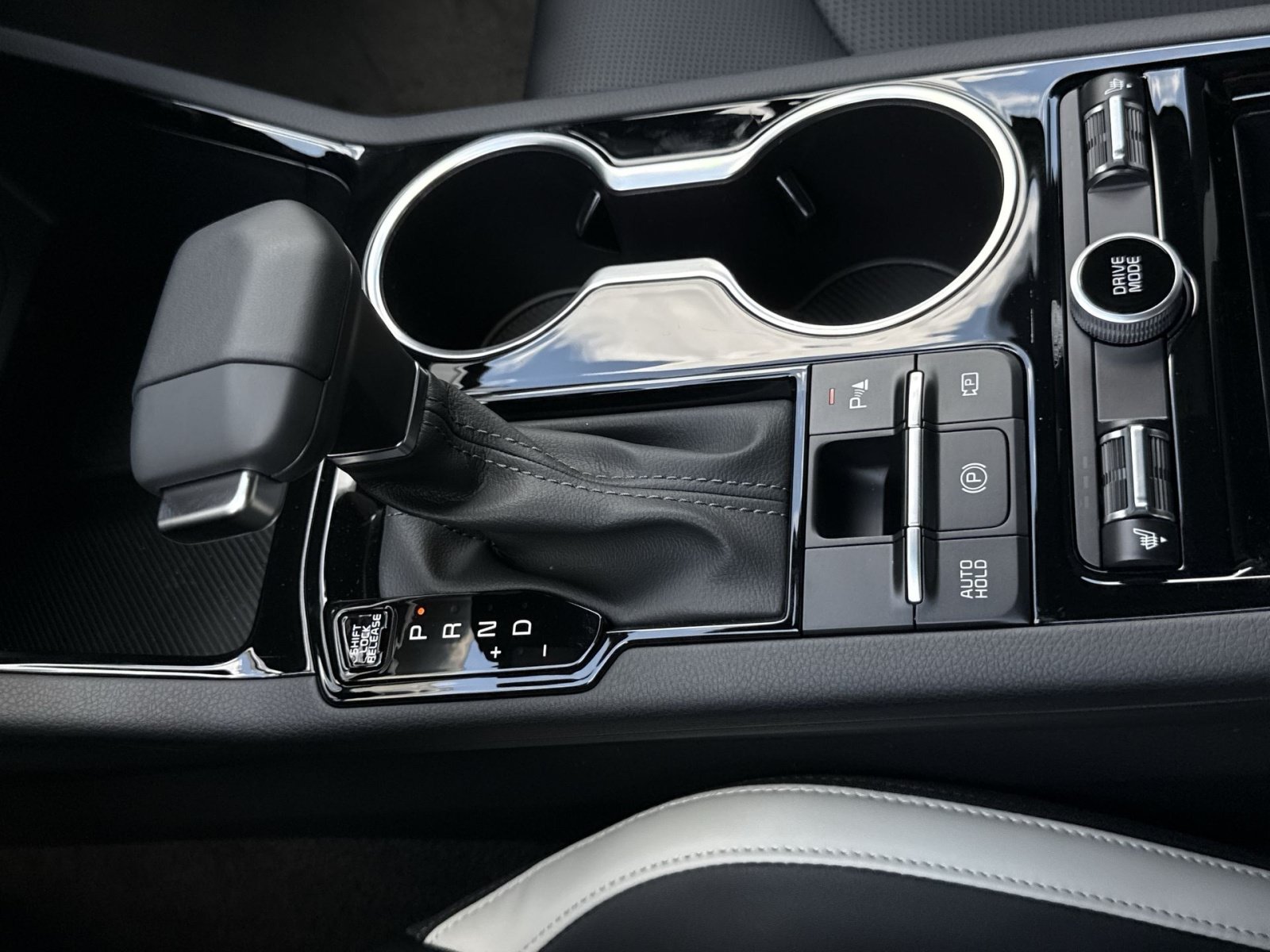 New 2026 Kia K5 GT-Line w/ GT-Line Premium Package FWD image 27
