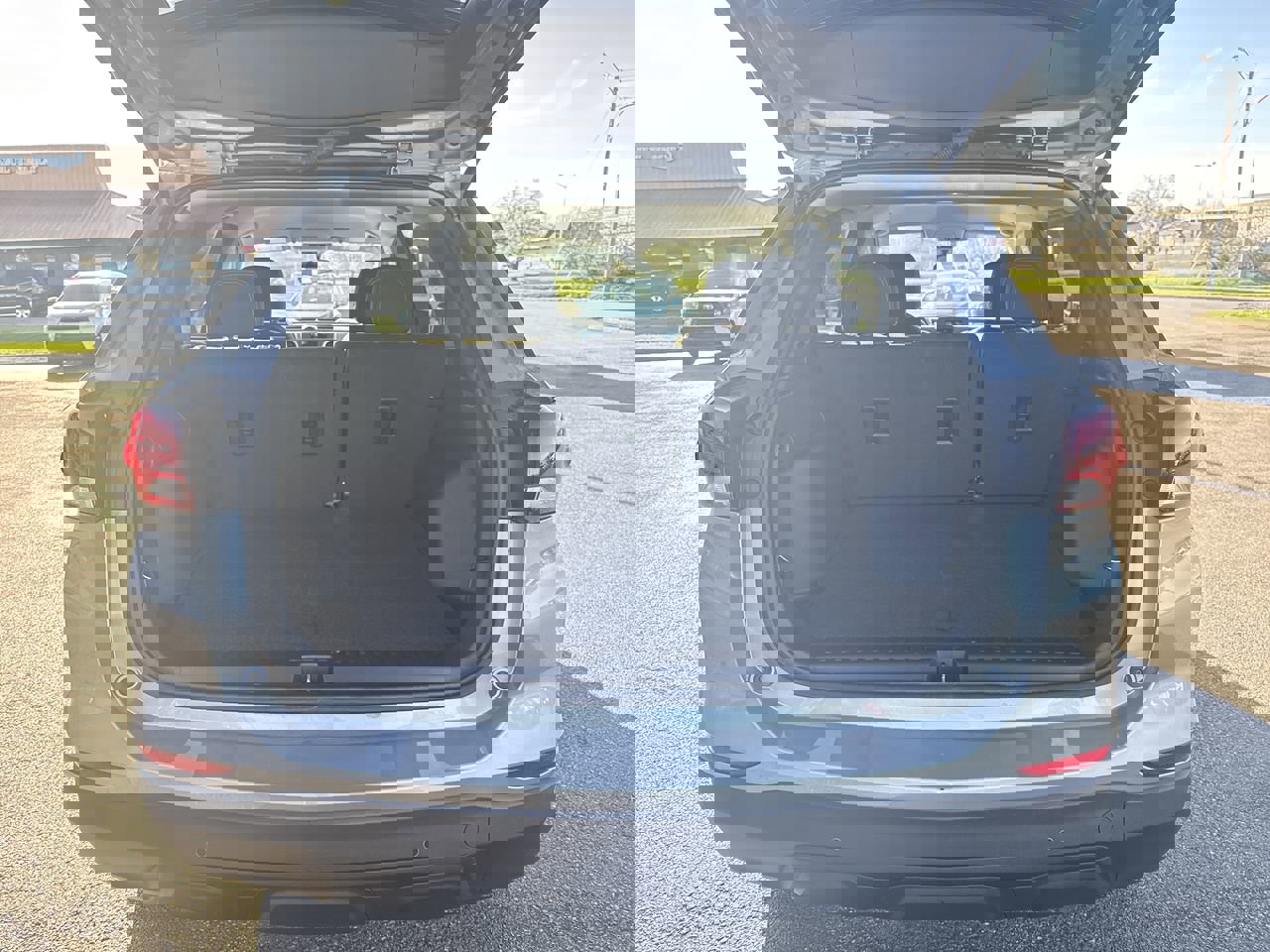 Used 2024 Chevrolet Equinox LS w/ LS Convenience Package image 17