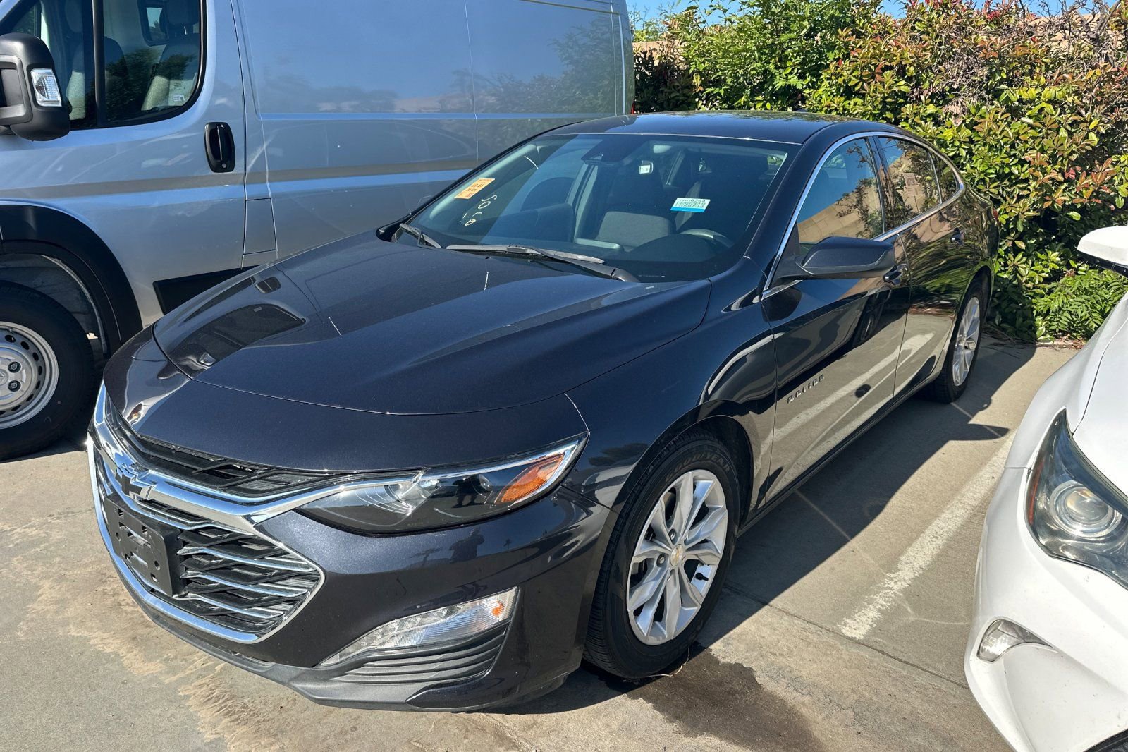 Used 2023 Chevrolet Malibu LT FWD image 2