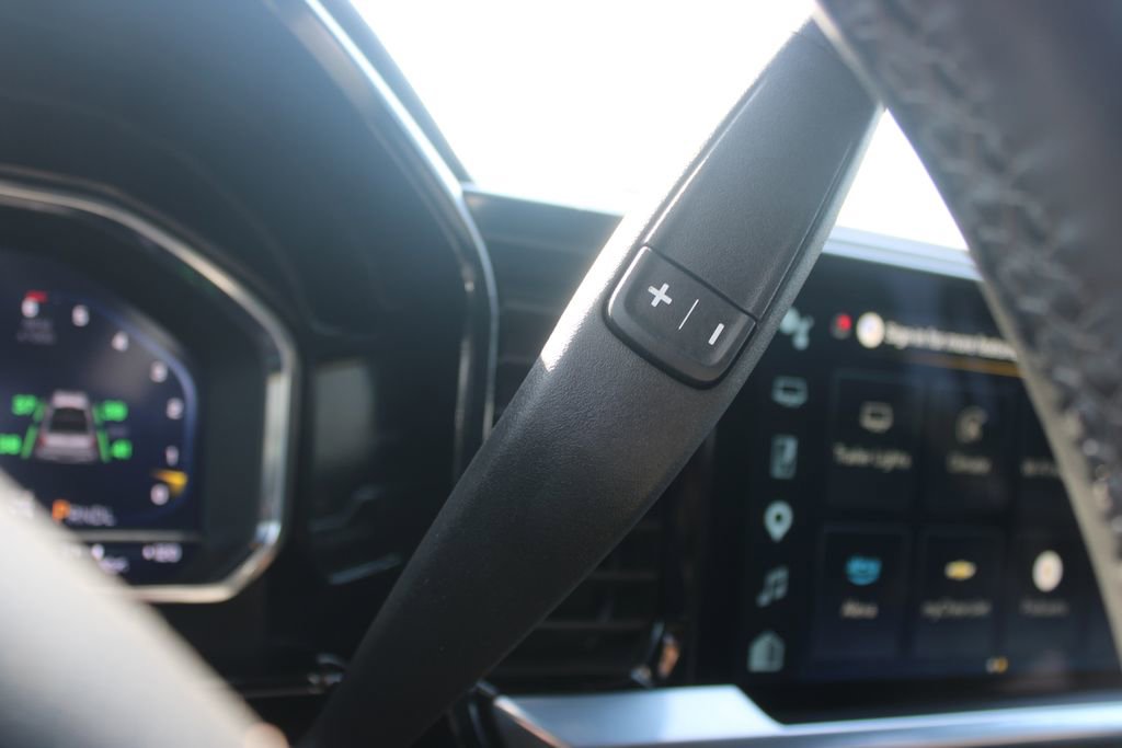 Used 2025 Chevrolet Silverado 1500 LT w/ Work Truck Package AWD/4WD image 38