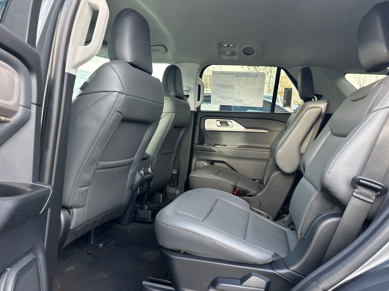 New 2026 Ford Explorer Active w/ Active Comfort Package image 18