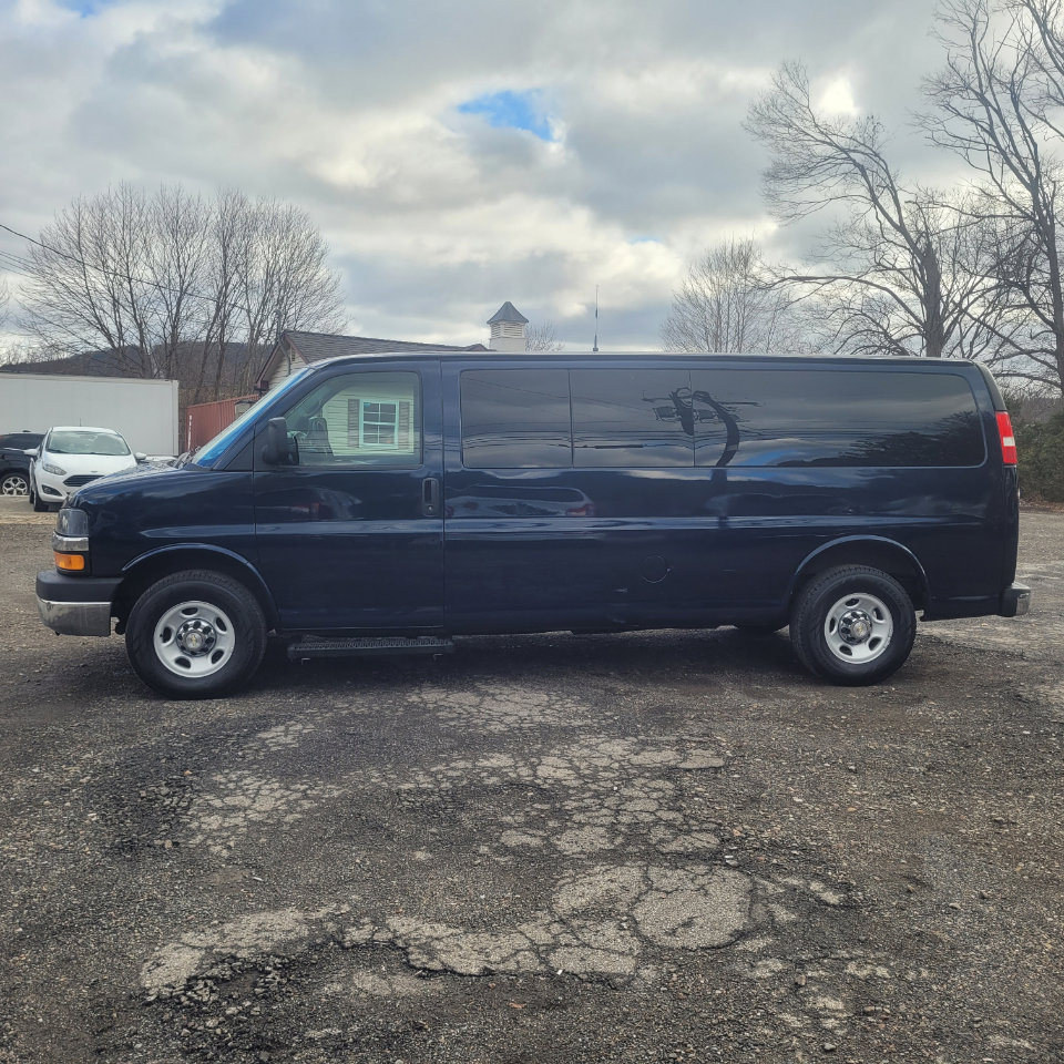 Used 2015 Chevrolet Express 3500 LT w/ LT Preferred Equipment Group image 5