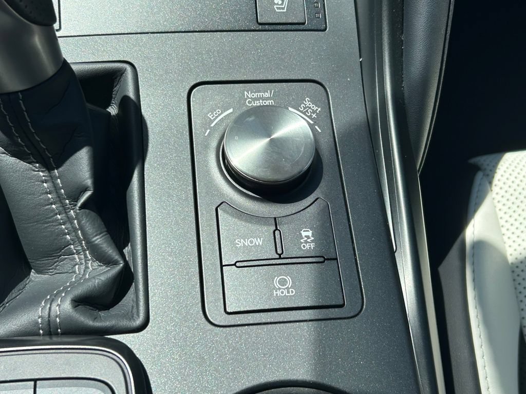 Used 2024 Lexus IS 500 RWD image 29