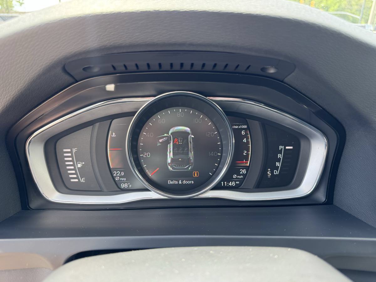 Used 2018 Volvo V60 T5 Cross Country AWD/4WD image 21