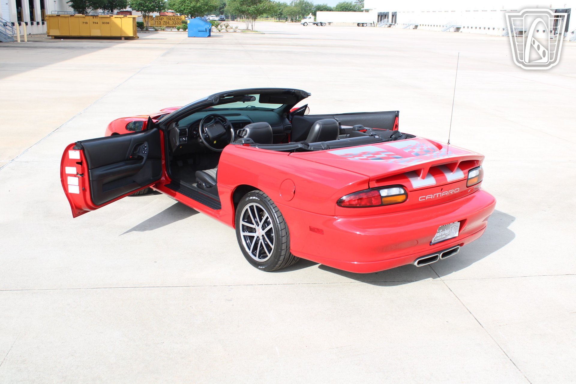 Used 2002 Chevrolet Camaro Z28 w/ SS Performance/Appearance Pkg RWD image 8