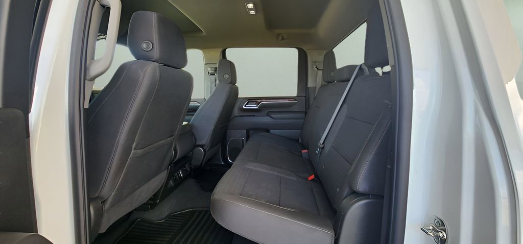 Used 2025 Chevrolet Silverado 2500 LT w/ Convenience Package image 21