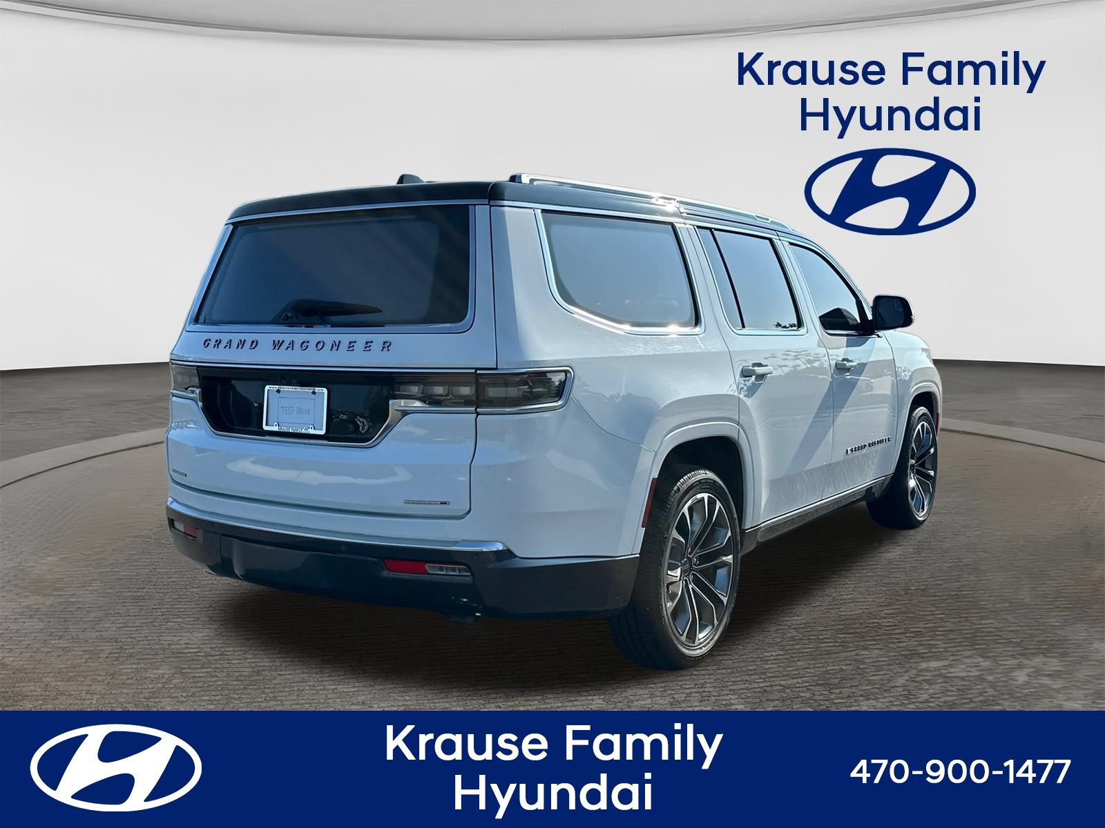 Used 2022 Jeep Grand Wagoneer Series III w/ Rear Seat Video Group 1 AWD/4WD image 8