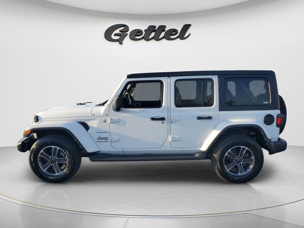 Used 2023 Jeep Wrangler Sahara image 7