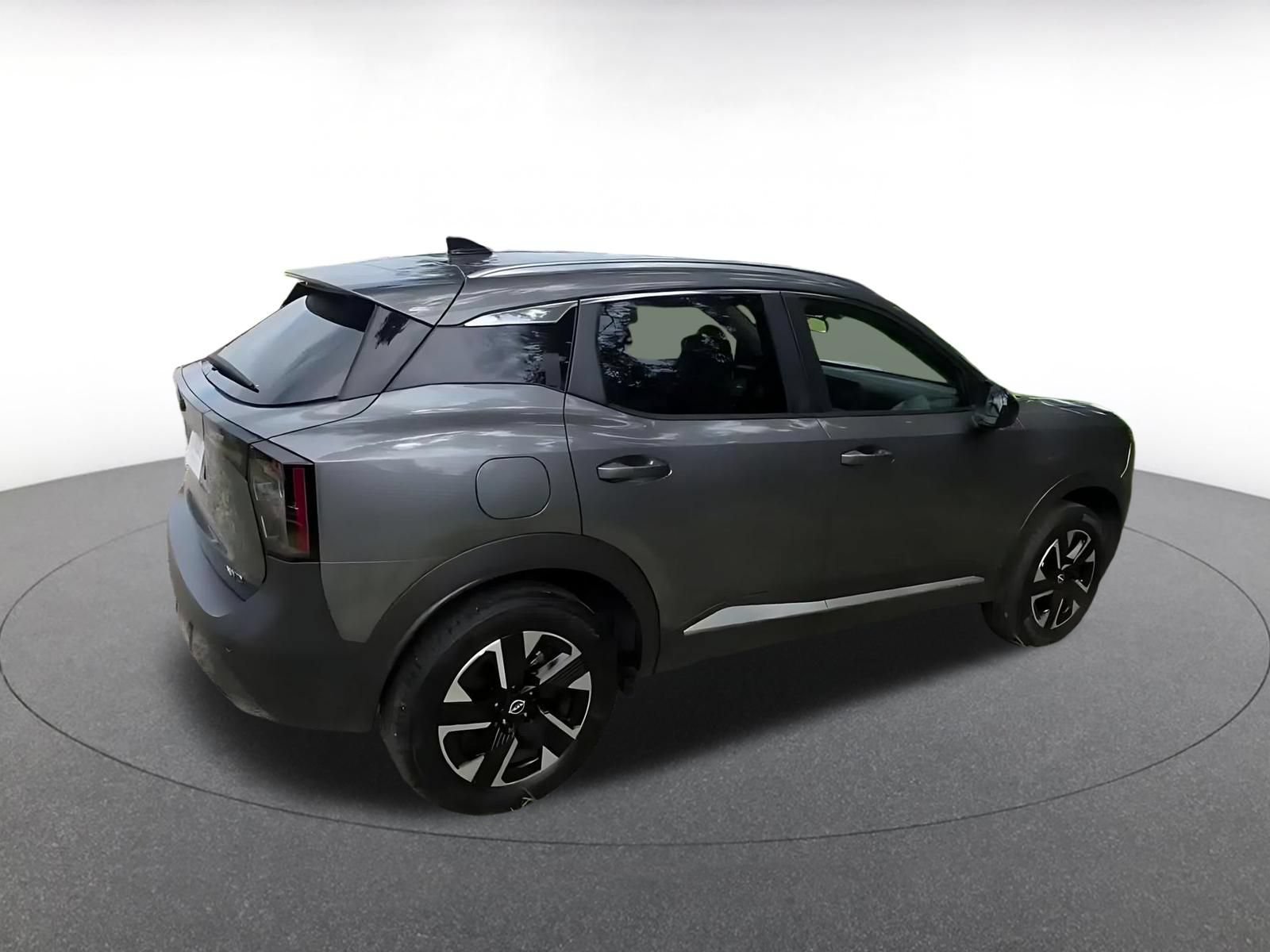 Used 2026 Nissan Kicks SV w/ Cold Weather Package AWD/4WD image 14