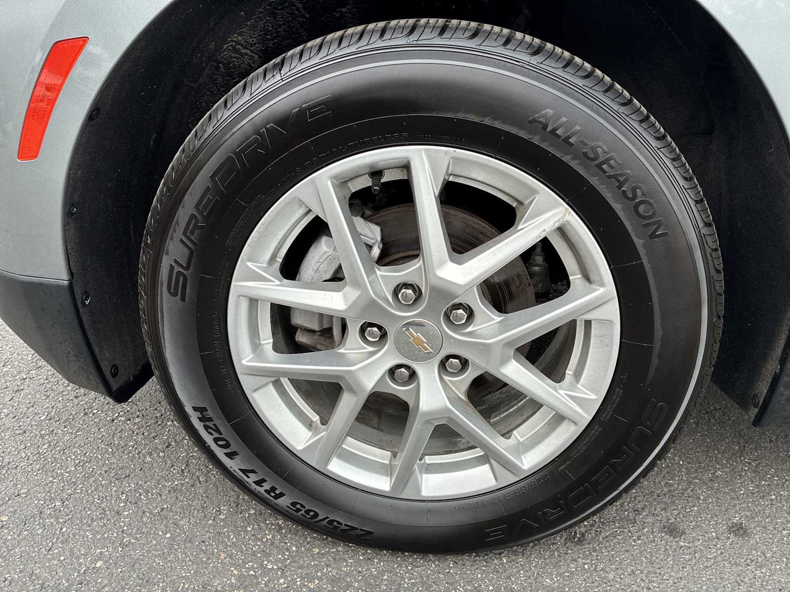 Used 2024 Chevrolet Equinox LT AWD/4WD image 17