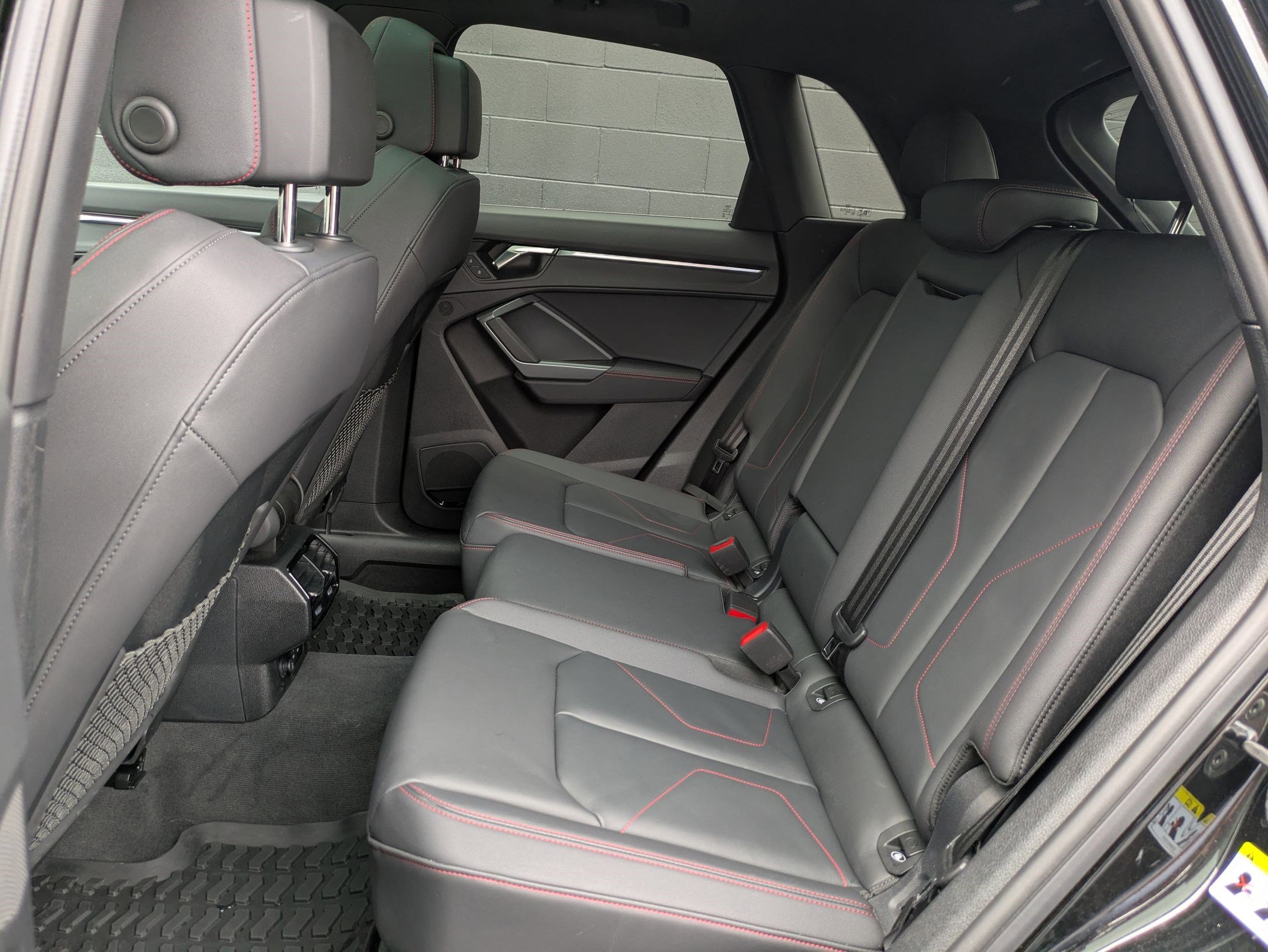 Certified 2025 Audi Q3 2.0T Premium Plus w/ Premium Plus Package image 25