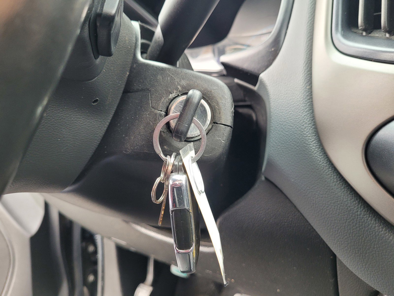 Used 2019 Chevrolet Colorado Z71 w/ Z71 Midnight Edition image 21