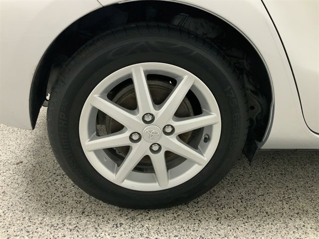 Used 2013 Toyota Prius C Three FWD image 12