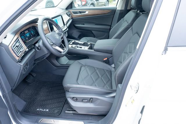 New 2026 Volkswagen Atlas SE image 17