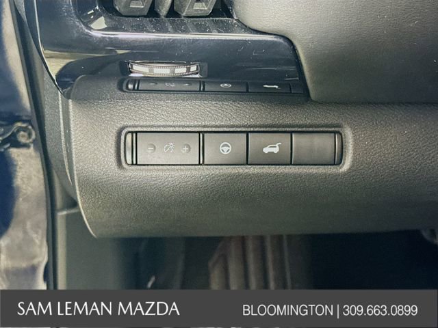 Used 2025 Nissan Pathfinder SV image 10