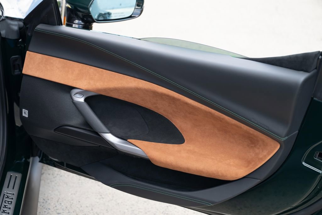 Certified 2025 Ferrari 296 GTS image 49