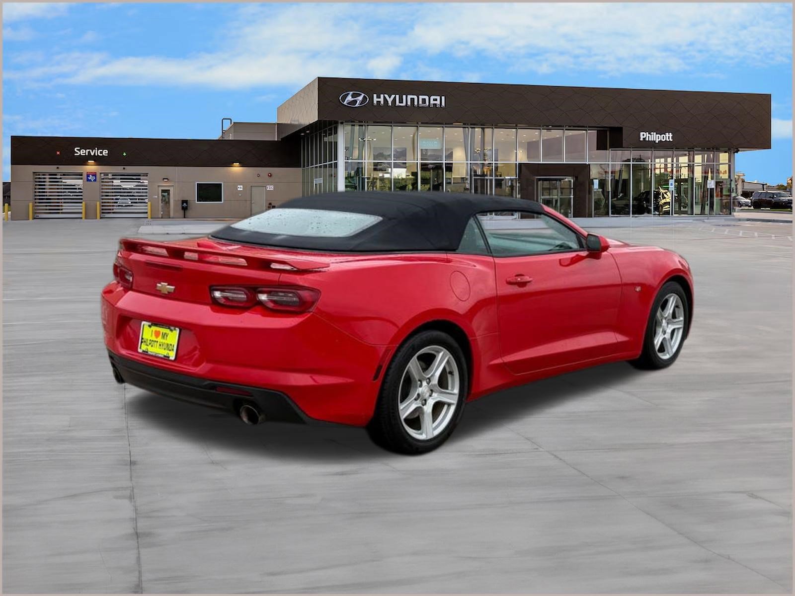 Used 2020 Chevrolet Camaro LT RWD image 9