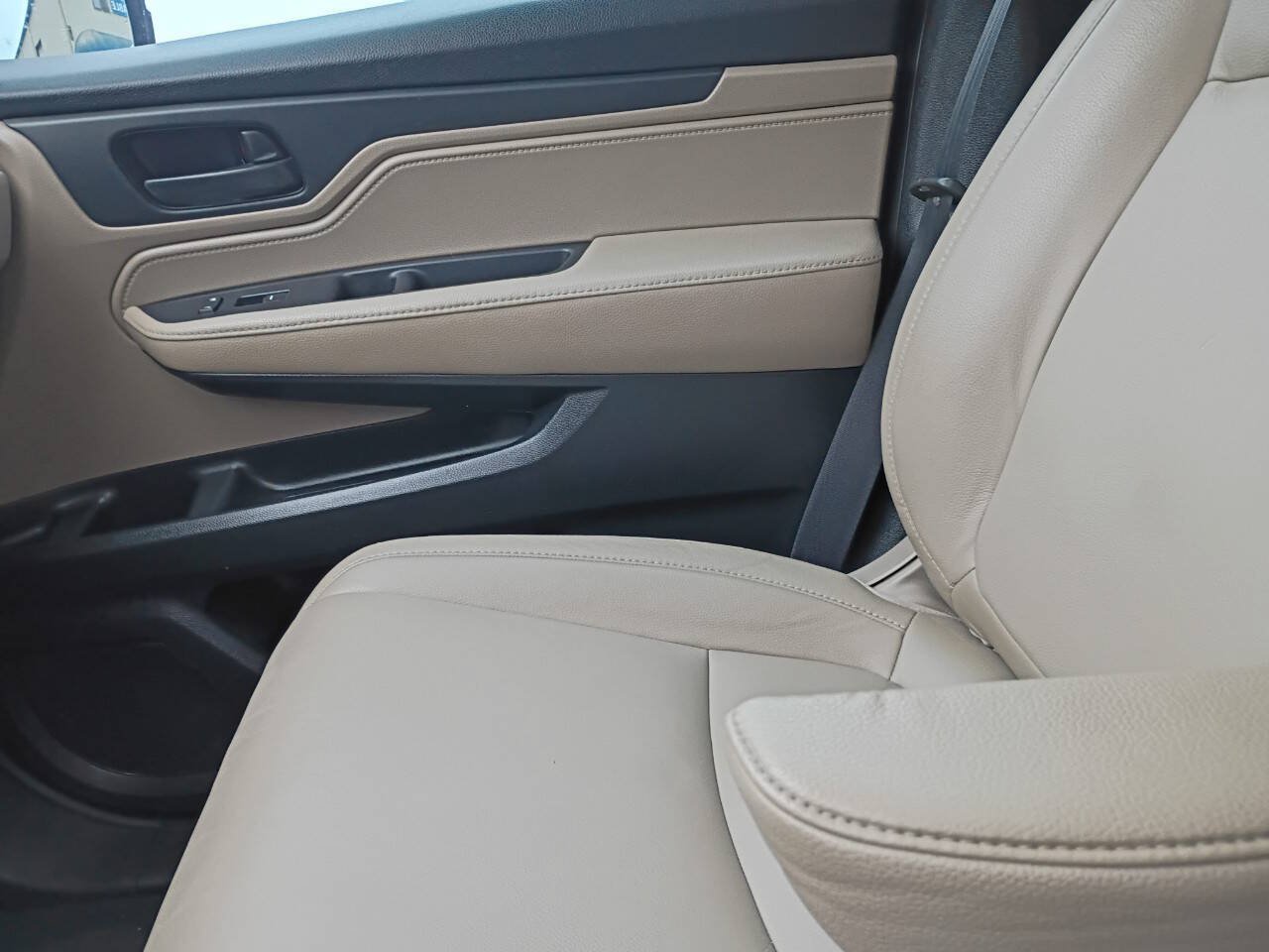 Used 2019 Honda Odyssey EX-L image 19
