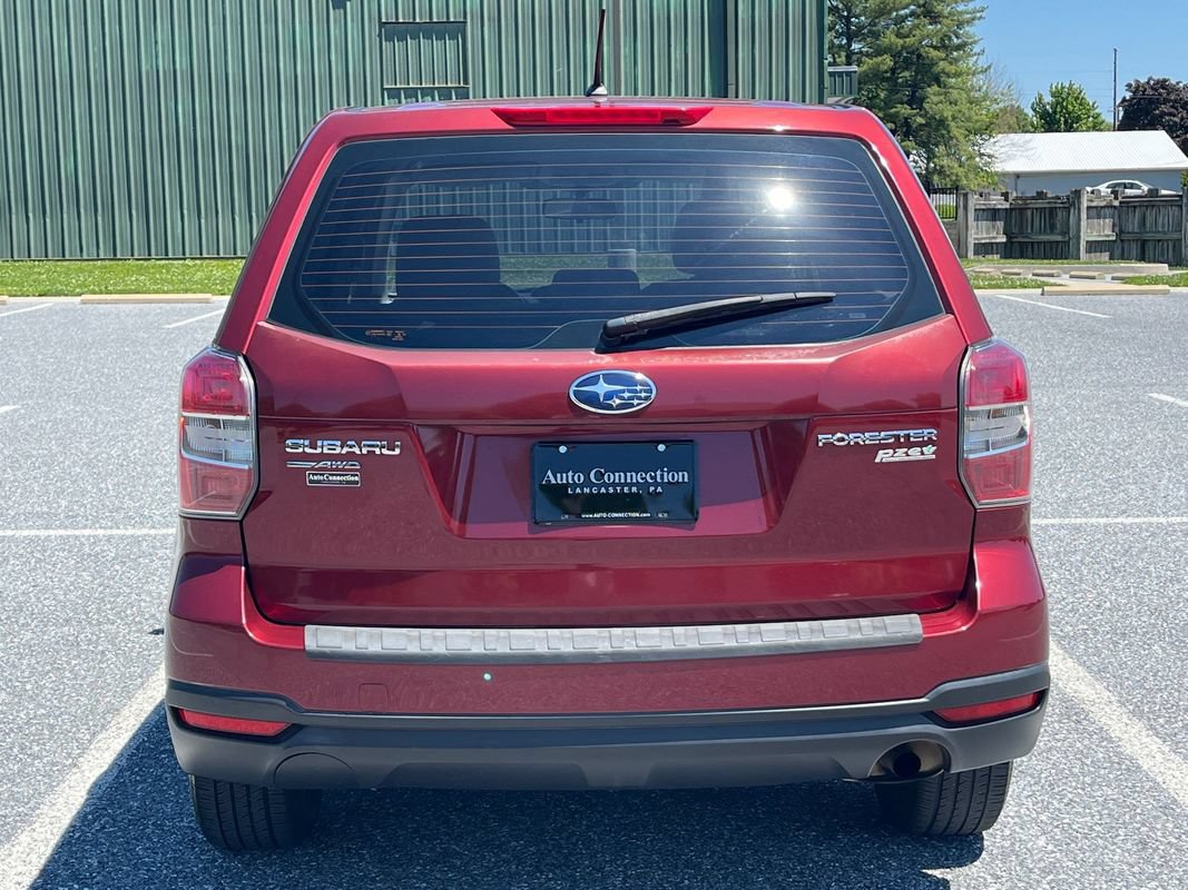 Used 2014 Subaru Forester 2.5i AWD/4WD image 7