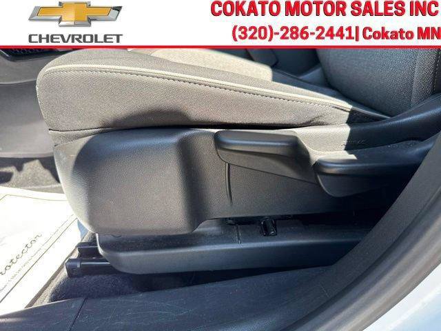 Used 2025 Chevrolet TrailBlazer LT AWD/4WD image 17