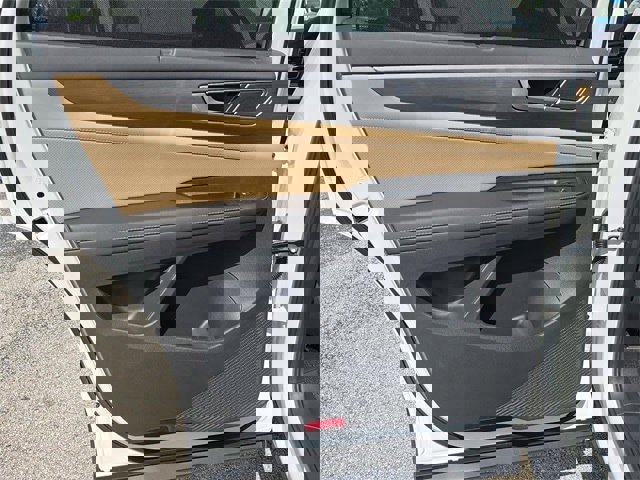 New 2026 Volkswagen Atlas Cross Sport SE image 10