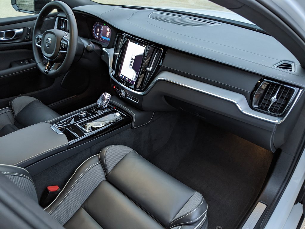 Certified 2024 Volvo S60 T8 Ultimate w/ Climate Package image 21