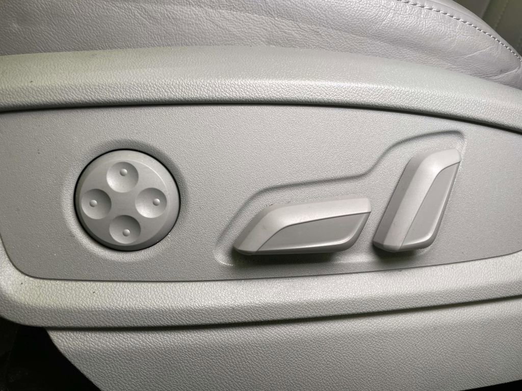 Certified 2022 Audi Q5 2.0T Premium Plus image 17