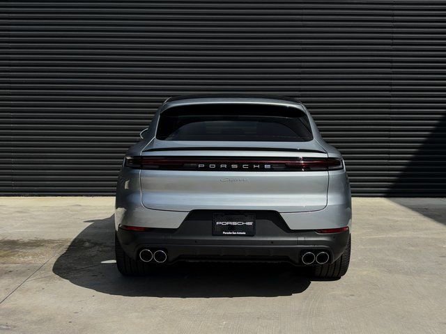 Used 2025 Porsche Cayenne Coupe AWD/4WD image 6