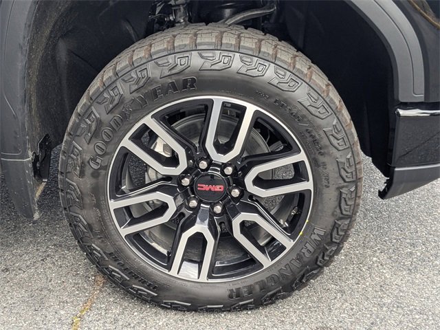 New 2026 GMC Sierra 1500 AT4 w/ AT4 Premium Package image 12