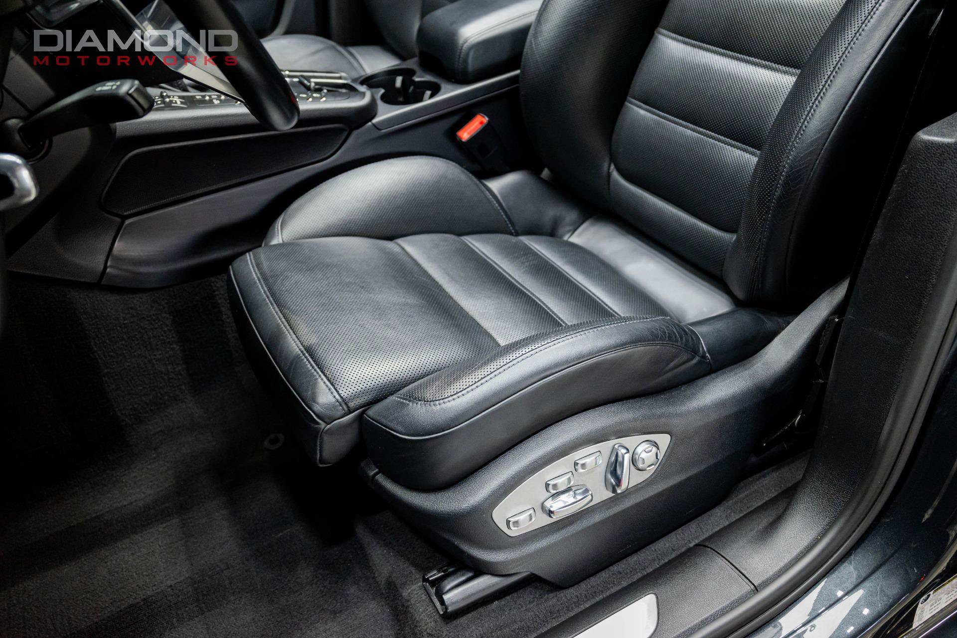 Used 2018 Porsche Macan Turbo image 59