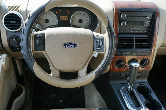 Used 2010 Ford Explorer Eddie Bauer image 9