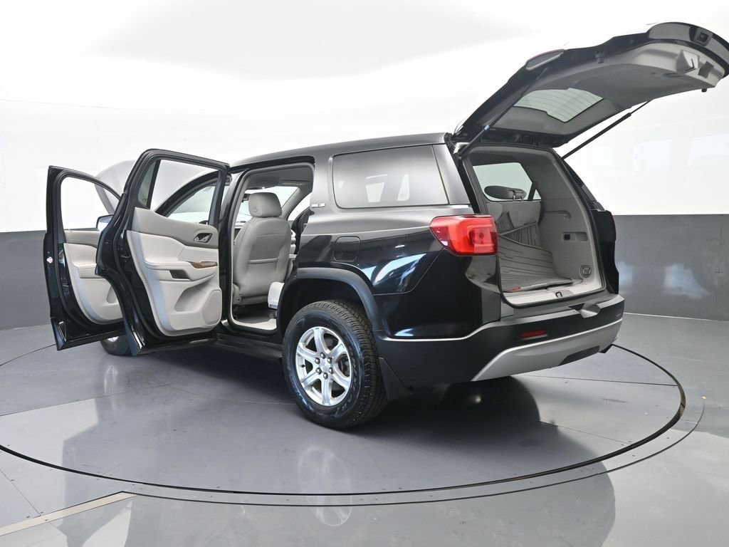 Used 2019 GMC Acadia SLE image 39