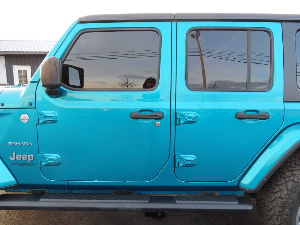 Used 2019 Jeep Wrangler Unlimited Sahara image 14