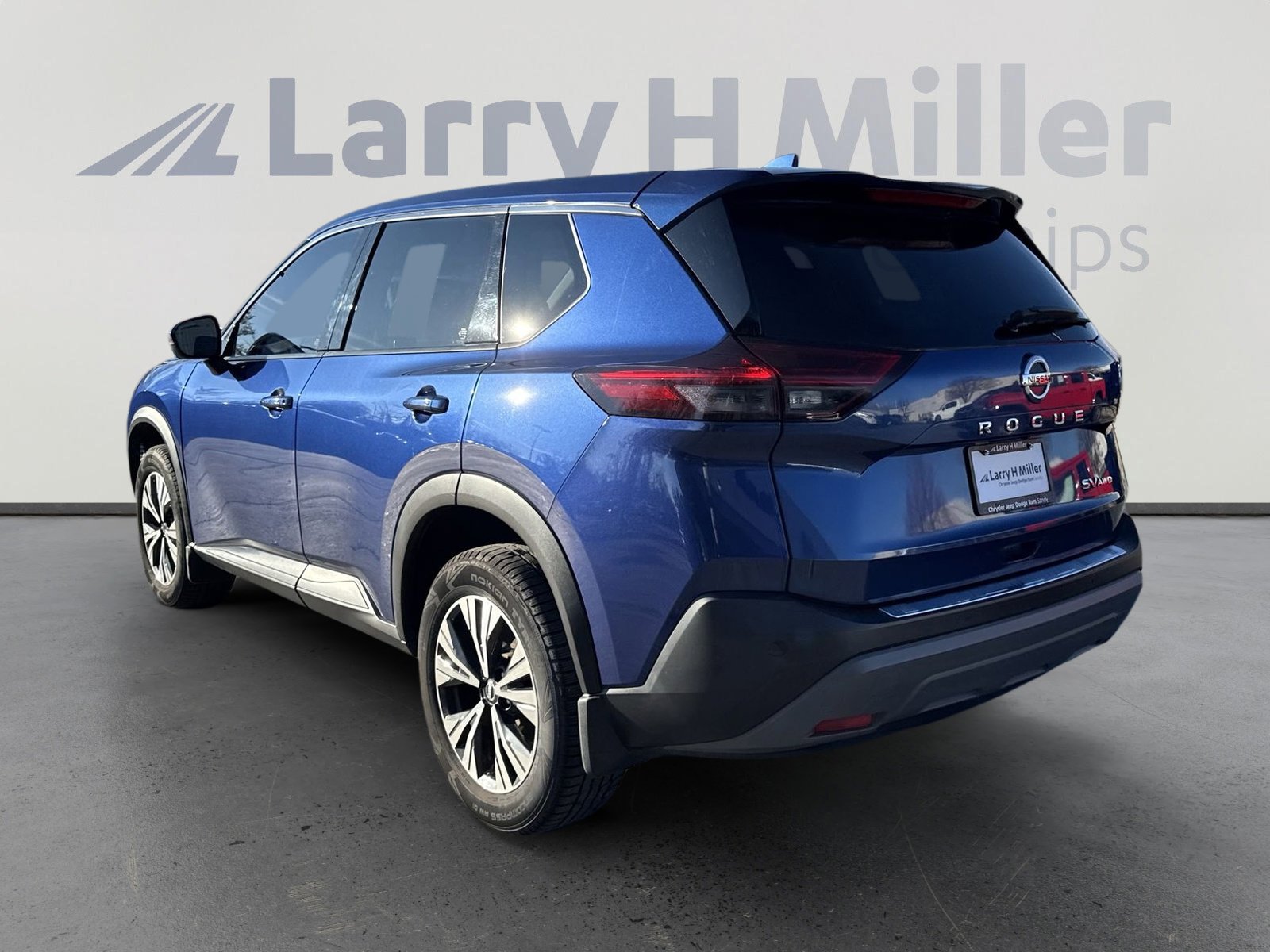 Used 2021 Nissan Rogue SV image 6