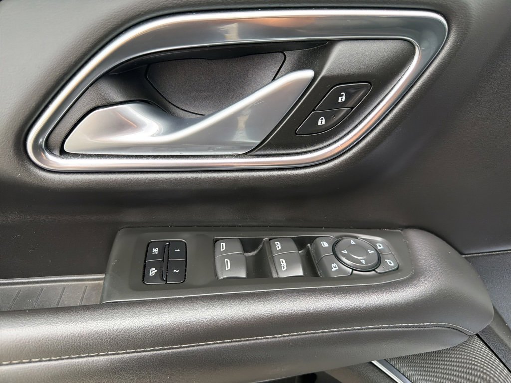 Used 2022 Chevrolet Tahoe Z71 w/ Luxury Package image 18