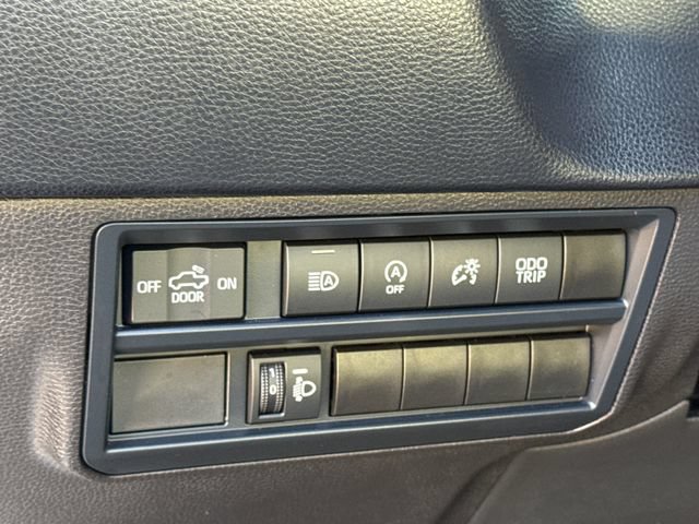 Used 2024 Toyota Tundra SR5 w/ SR5 Premium Package AWD/4WD image 21