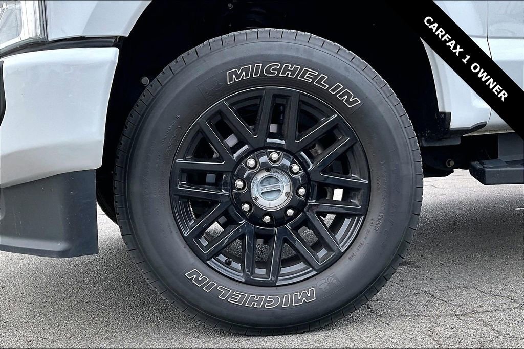 Used 2022 Ford F250 XLT w/ Black Appearance Package image 32